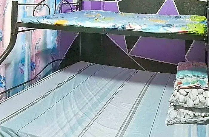 Yuzons Bedspacer And Transient Staycation *